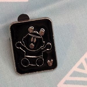 ⭐3 FOR $9, Family Stickers Baby Hidden Mickey Disney Trading Pin